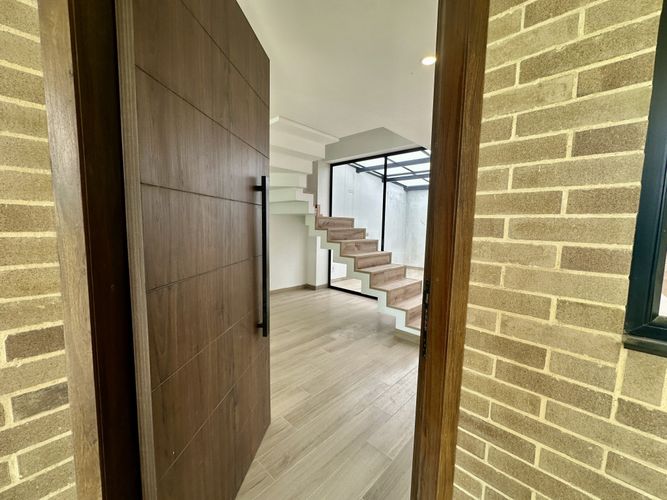 Casa de 3 alcobas en venta en Bojaca, Chía, 140 m² · foto 3 de 24