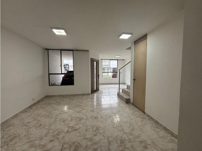 Casa en venta en La Suiza, Armenia, 144 m² · foto 6 de 24