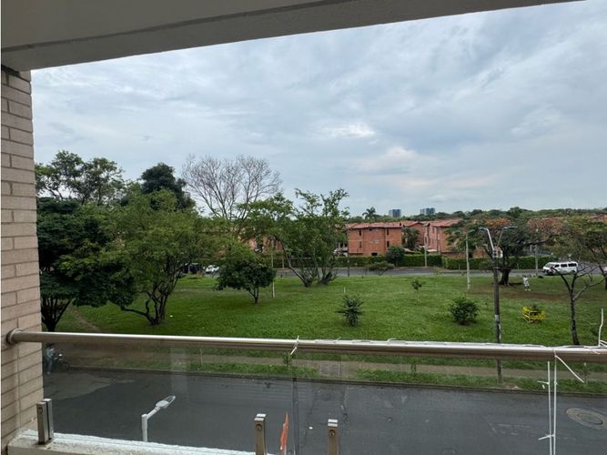 Apartamento de 3 alcobas en venta en Valle Del Lili, Cali, 134 m² · foto 3 de 13