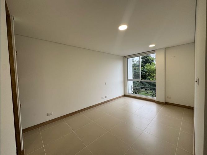 Apartamento de 3 alcobas en venta en Valle Del Lili, Cali, 134 m² · foto 10 de 13