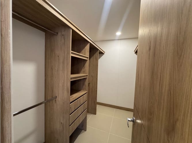 Apartamento de 3 alcobas en venta en Valle Del Lili, Cali, 134 m² · foto 13 de 13