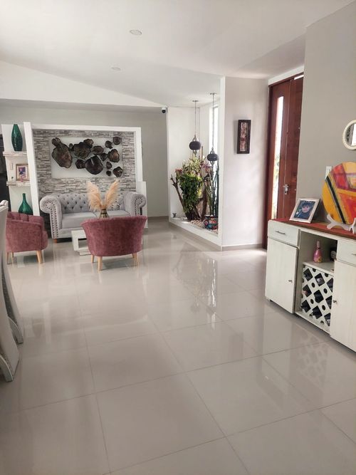 Casa de 6 alcobas en venta en La Yé, Armenia, 725 m² · foto 6 de 24