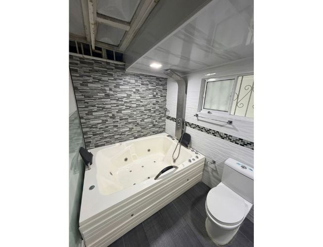 Casa de 3 alcobas en venta en Mutis, Bucaramanga, 122 m² · foto 11 de 14