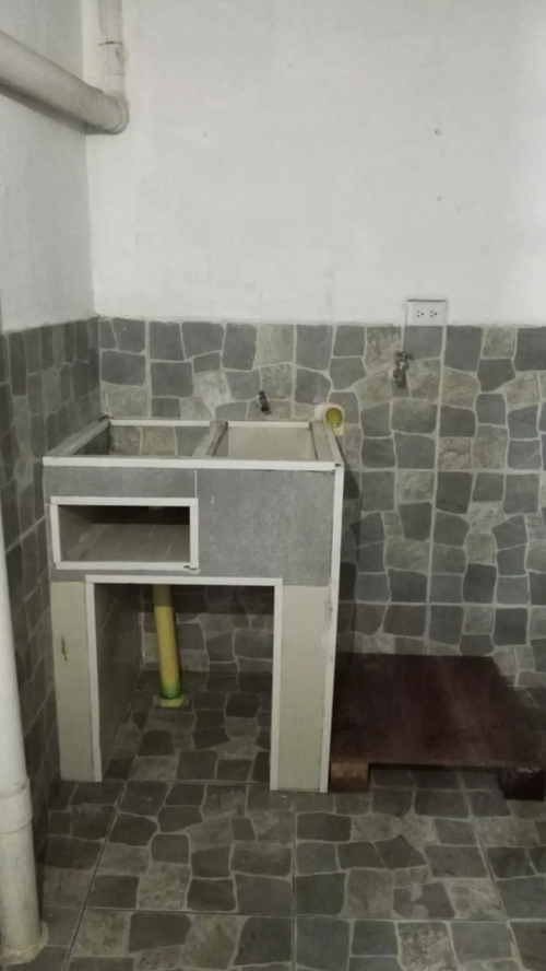 Casa de 6 alcobas en venta en Los Quindos, Armenia, 124 m² · foto 10 de 11