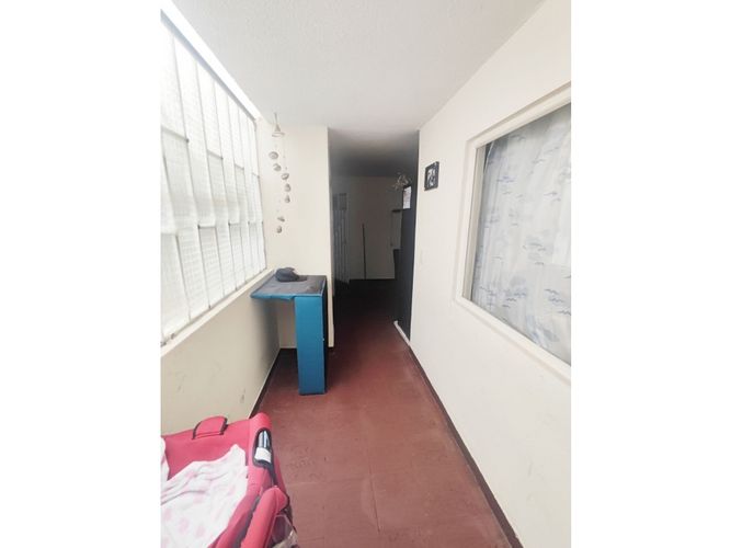 Casa de 7 alcobas en venta en La Laguna Fontibon, Bogotá, 216 m² · foto 9 de 24