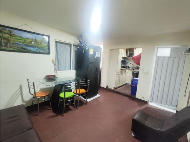 Casa de 7 alcobas en venta en La Laguna Fontibon, Bogotá, 216 m² · foto 10 de 24
