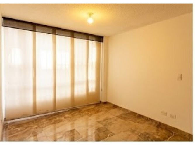 Apartamento de 3 alcobas en venta en Toberin, Bogotá, 49 m² · foto 2 de 12