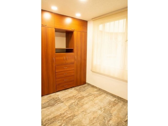 Apartamento de 3 alcobas en venta en Toberin, Bogotá, 49 m² · foto 7 de 12