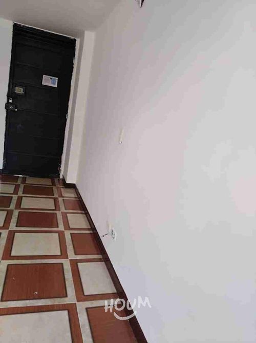 Apartamento de 3 alcobas en venta en Parque Campestre, Soacha, 38 m² · foto 2 de 7