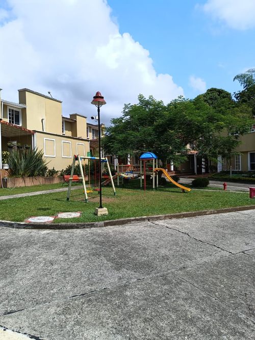 Casa de 4 alcobas en venta en Avenida 19 Norte, Armenia, 140 m² · foto 14 de 15