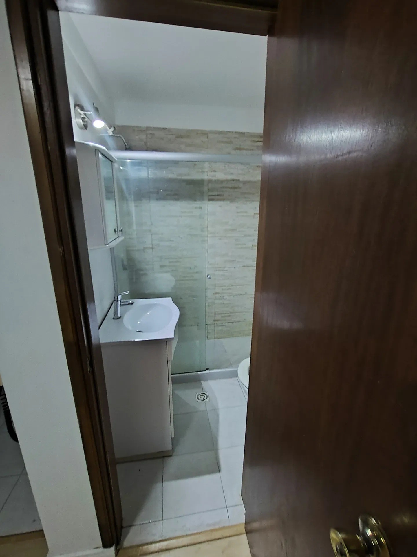 ALQUILER EN PARQUE RODO, 1 DORMITORIO, PISO ALTO AL FRENTE CON BALCON, GARAJE INCLUIDO Y PORTERIA · Foto 12