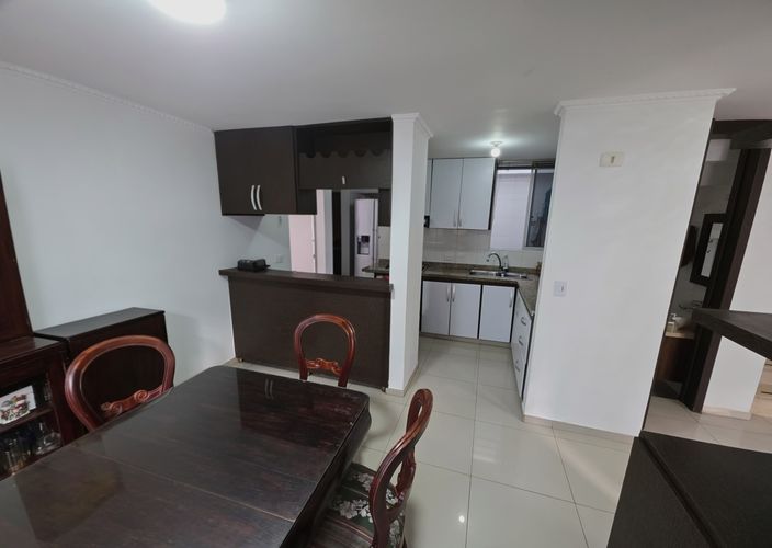 Casa de 3 alcobas en venta en Aborigenes, Armenia, 183 m² · foto 3 de 24