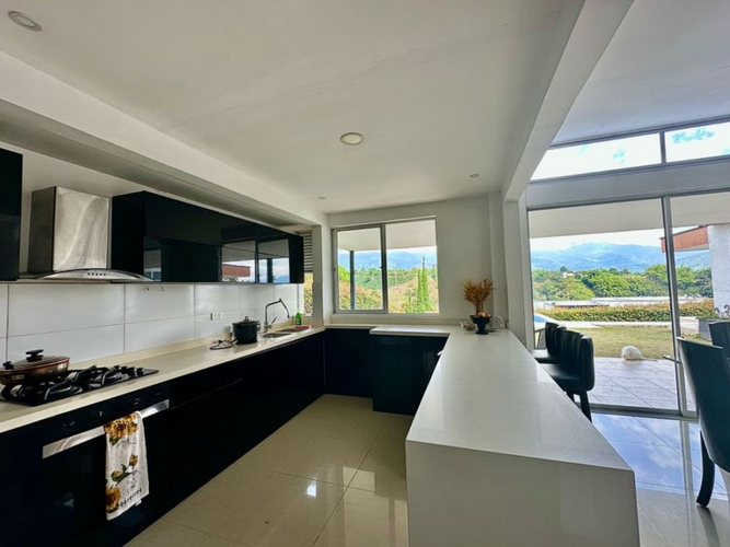 Casa de 4 alcobas en venta en La Yé, Armenia, 714 m² · foto 5 de 9