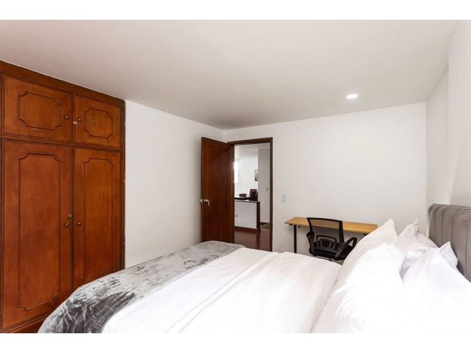 Apartamento de 3 alcobas en venta en Chico Norte, Bogotá, 135 m² · foto 17 de 24