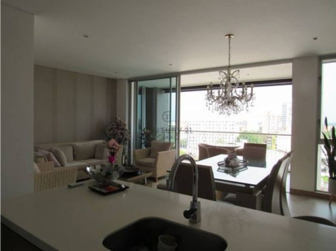 Apartamento de 3 alcobas en venta en Santa Monica, Cali, 140 m² · foto 10 de 24