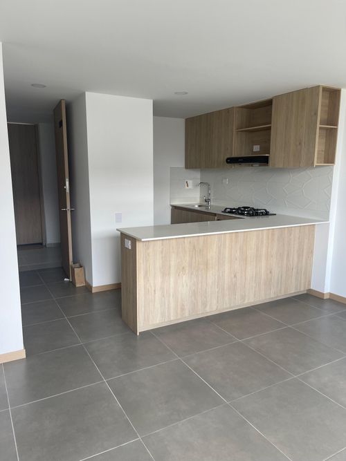 Apartamento de 2 alcobas en arriendo en Altavista Central, Medellín, 60 m² · foto 9 de 14