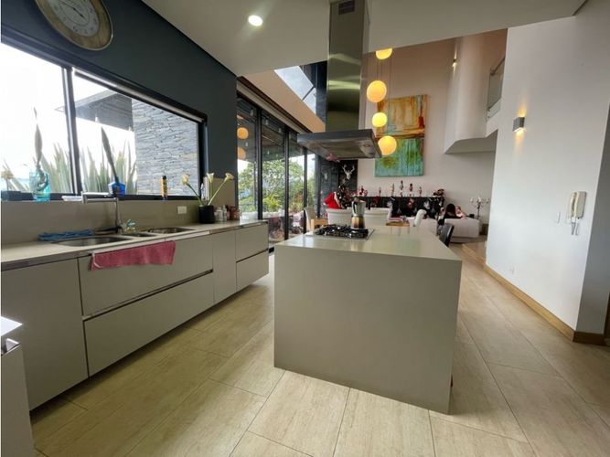 Casa de 4 alcobas en venta en La Culebra, La Estrella, 400 m² · foto 4 de 17
