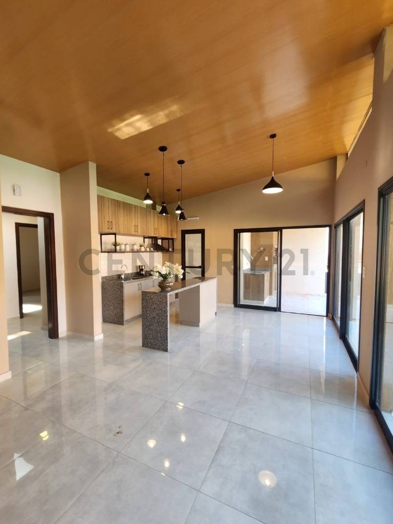 Alquiler de Casa Dúplex en Luque, Central — foto 3