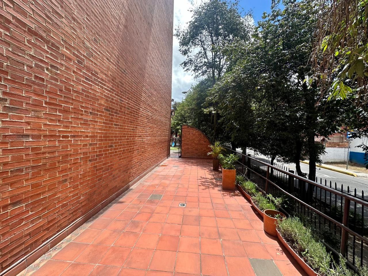Apartamento en venta en Granada Norte, Bogotá · foto 23 de 24