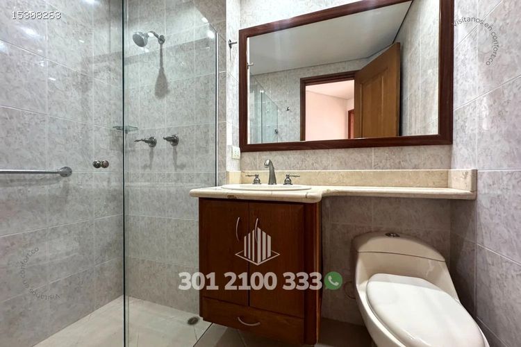 Apartamento de 3 alcobas en arriendo en Florida Nueva, Medellín, 168 m² · foto 13 de 24
