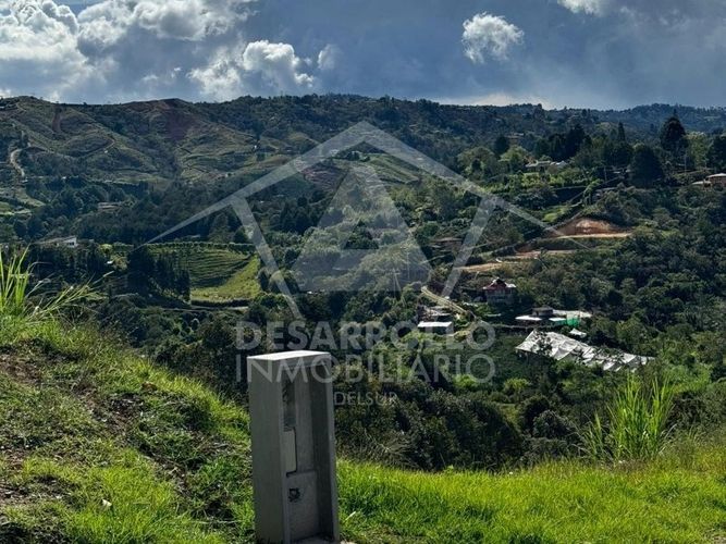 Lote en venta en Playa Rica-Rancheria, Rionegro, 2400 m² · foto 5 de 8