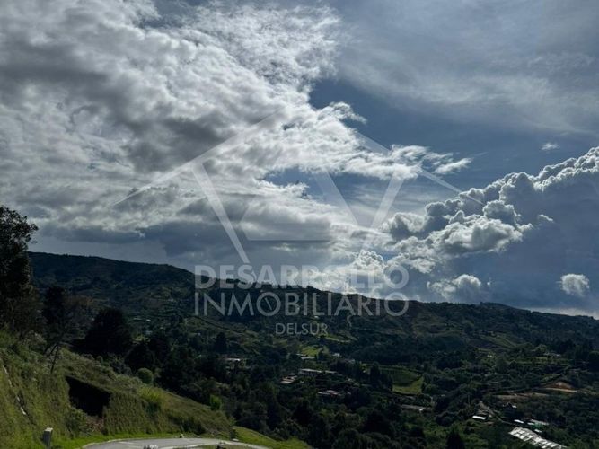 Lote en venta en Playa Rica-Rancheria, Rionegro, 2400 m² · foto 6 de 8