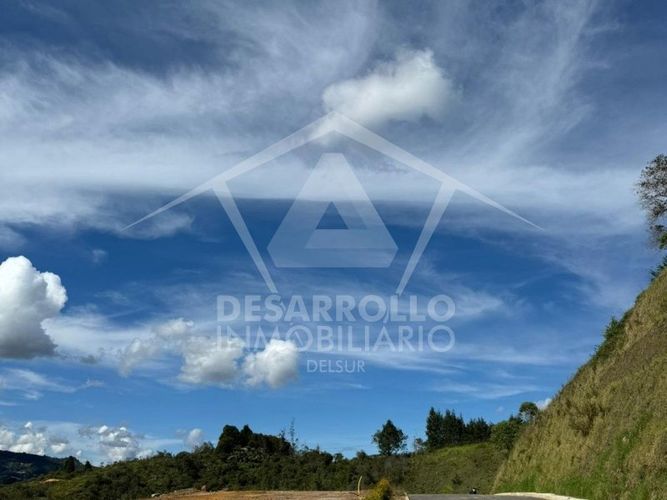 Lote en venta en Playa Rica-Rancheria, Rionegro, 2400 m² · foto 7 de 8