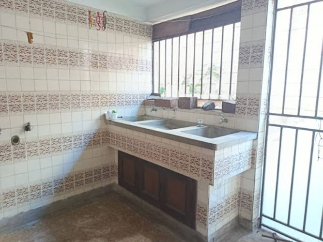 Casa de 9 alcobas en arriendo en Zuñiga, Envigado, 450 m² · foto 6 de 24