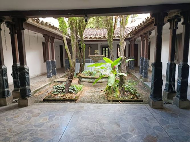 Casa de 9 alcobas en arriendo en Zuñiga, Envigado, 450 m² · foto 9 de 24