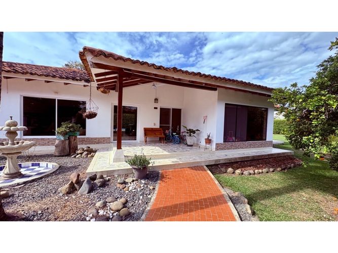 Casa de 3 alcobas en venta en La Morada, Jamundí, 350 m² · foto 3 de 16