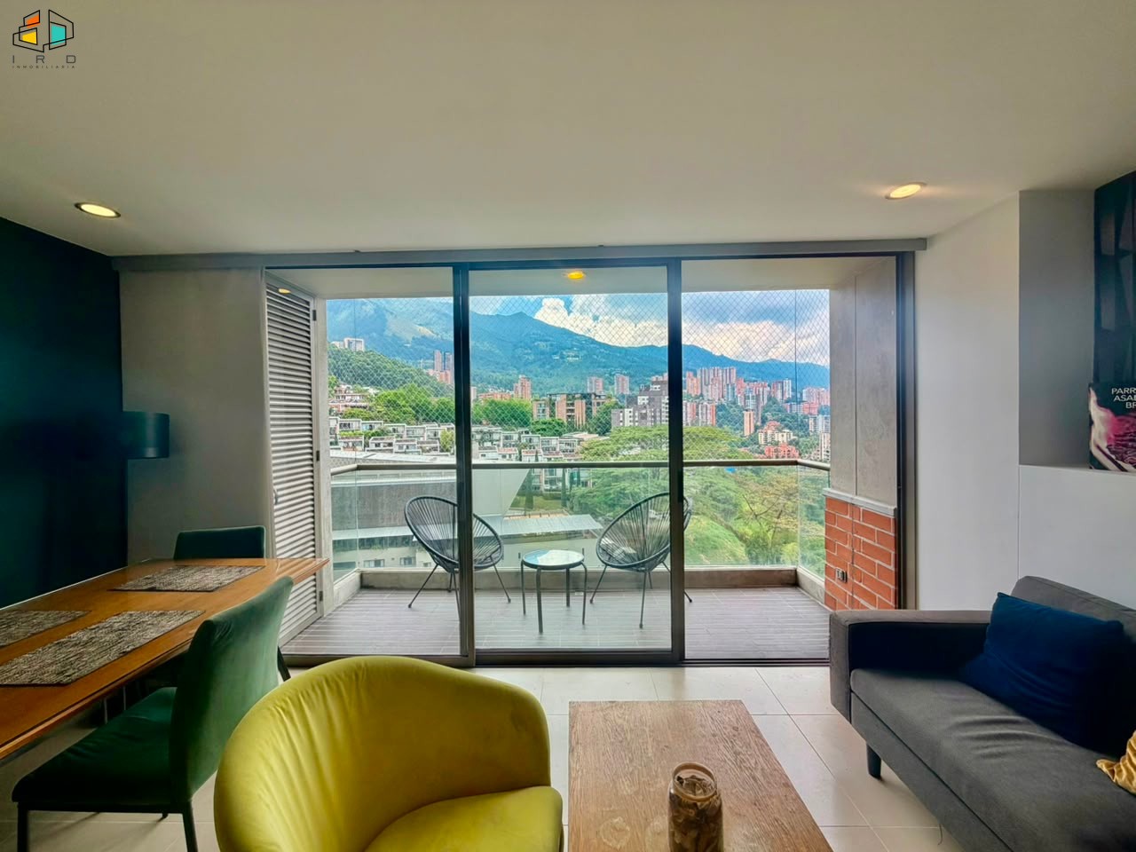 Apartamento en arriendo en El Poblado, Medellín · foto 5 de 24