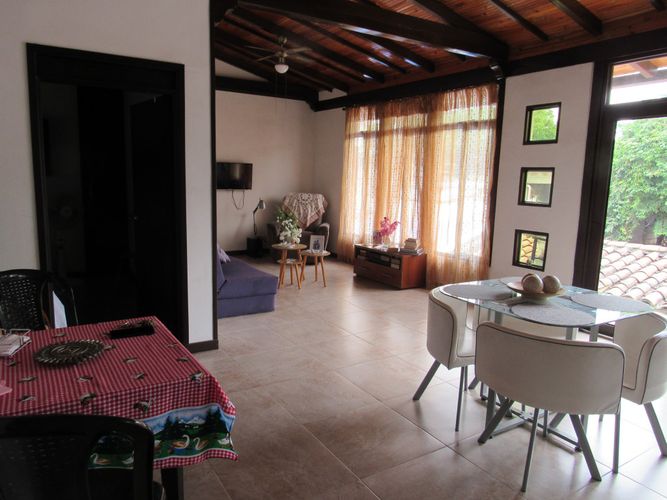 Casa de 5 alcobas en venta en La Flora, Cali, 261 m² · foto 18 de 24