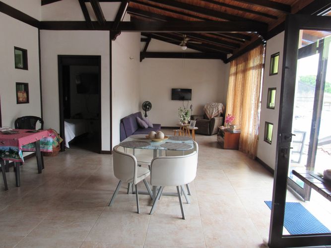 Casa de 5 alcobas en venta en La Flora, Cali, 261 m² · foto 19 de 24