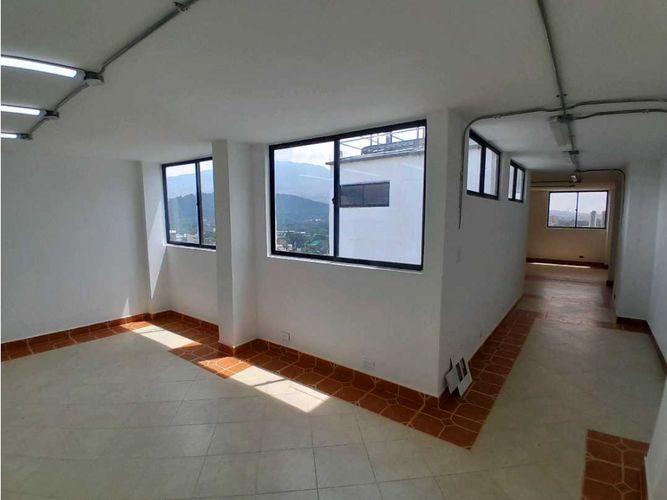 Local en arriendo en Estación Villa, Medellín, 80 m² · foto 7 de 18