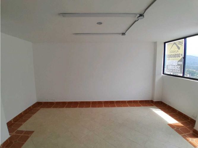 Local en arriendo en Estación Villa, Medellín, 80 m² · foto 16 de 18