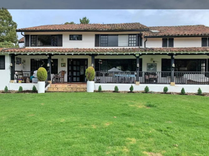 Finca en venta en El Rodeo, La Calera, 550 m² · foto 3 de 24