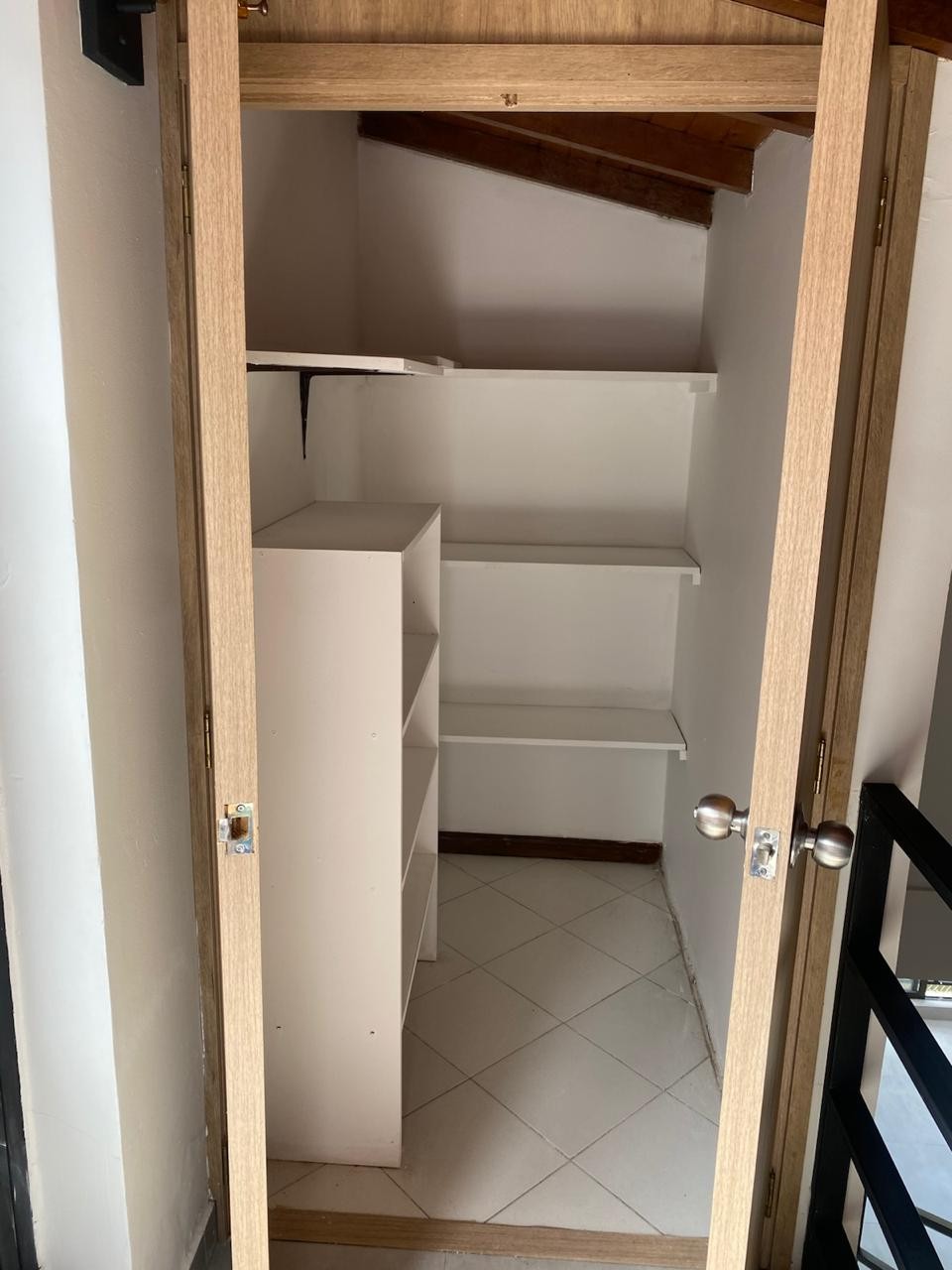 Apartamento en venta en Loma Del Escobero, Envigado · foto 9 de 24