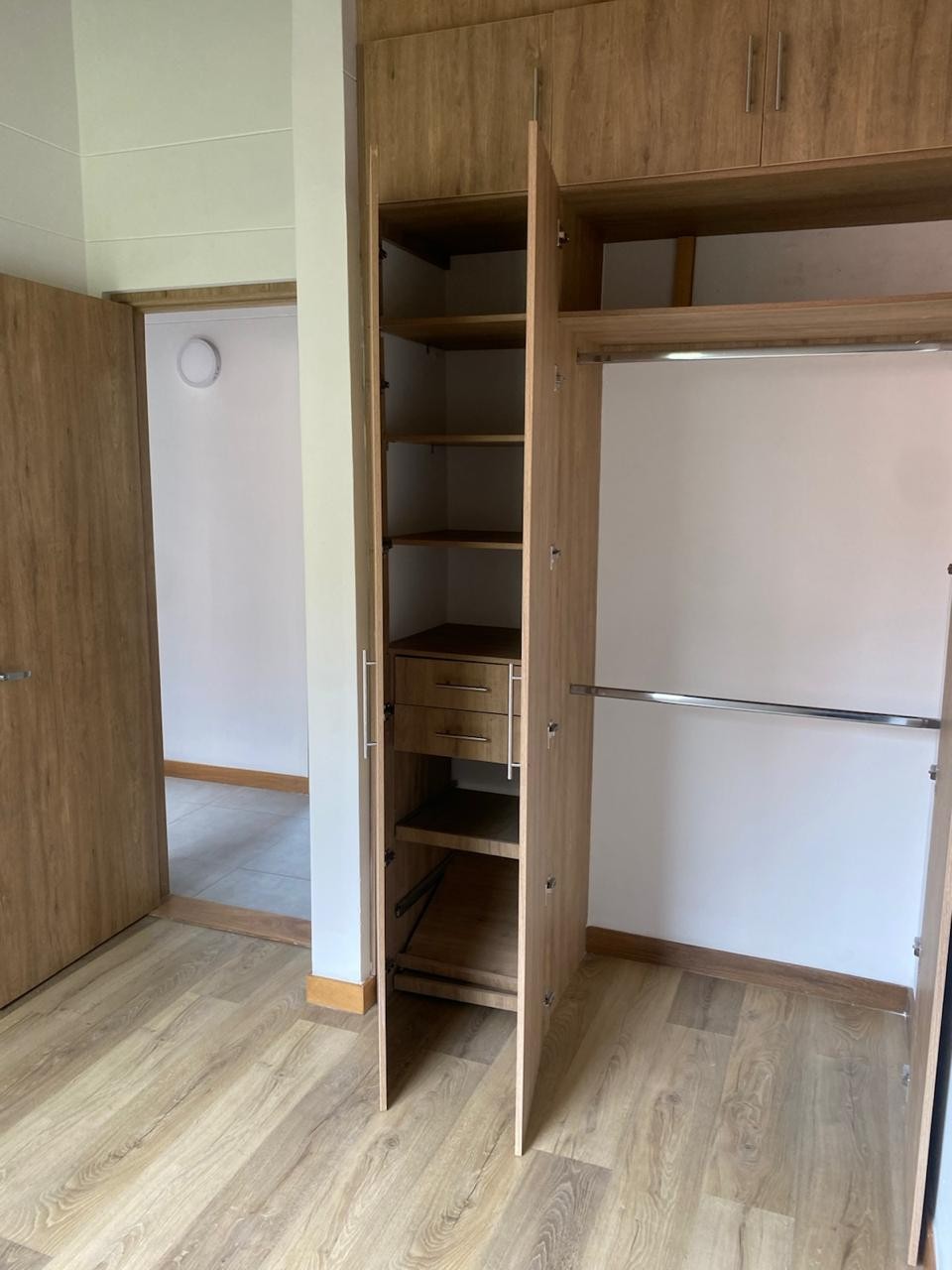Apartamento en venta en Loma Del Escobero, Envigado · foto 15 de 24