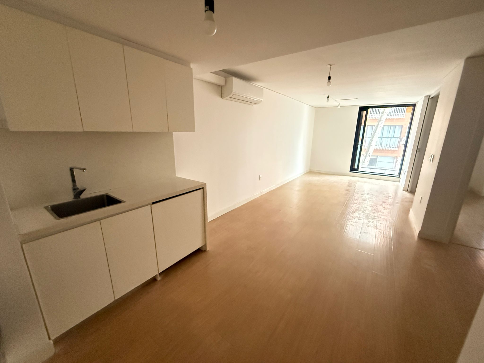 ALQUILER | Apartamento de 1 dormitorio con doble balcón en el Centro