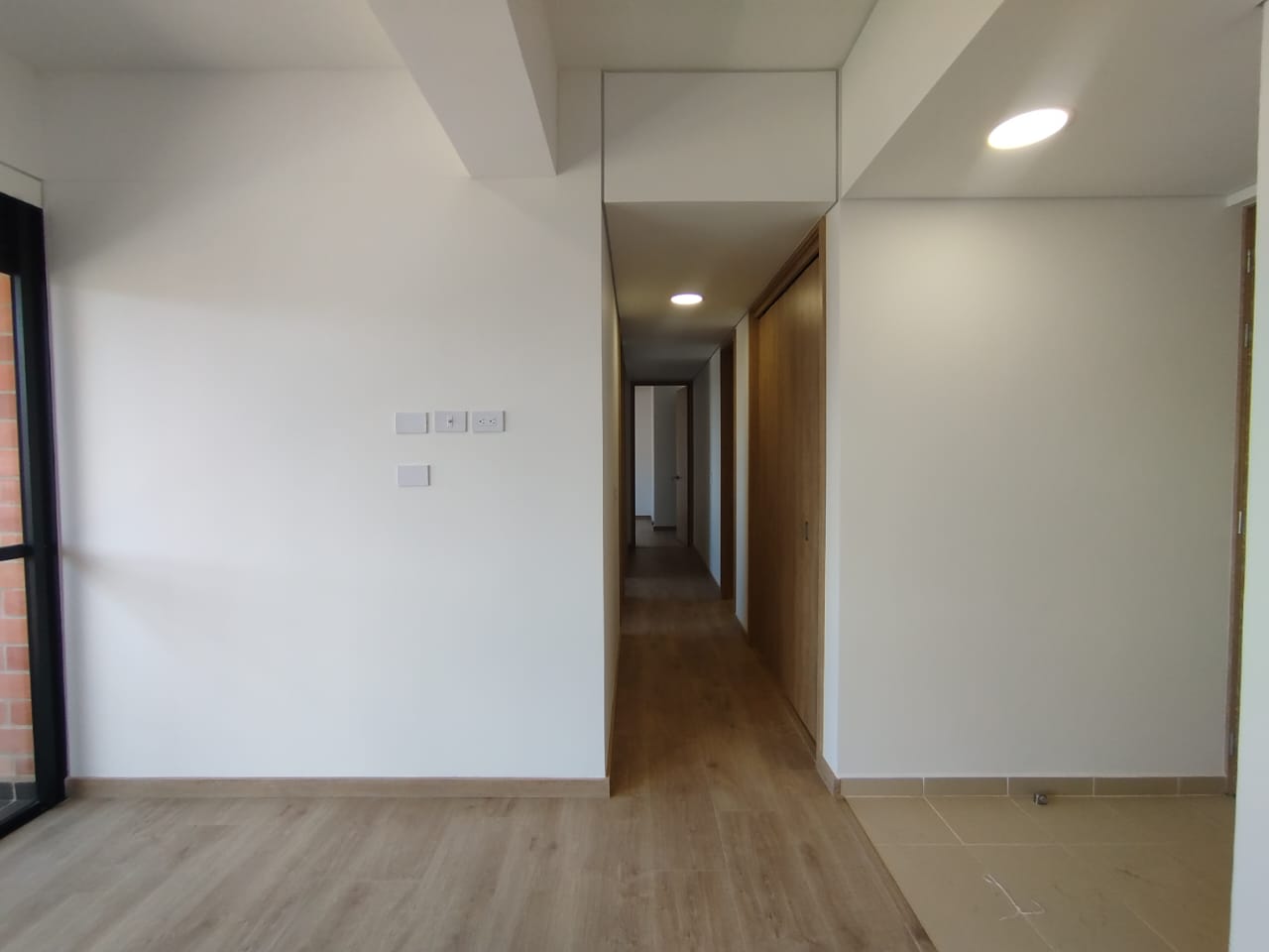 Apartamento en arriendo en Centro, Rionegro · foto 6 de 16