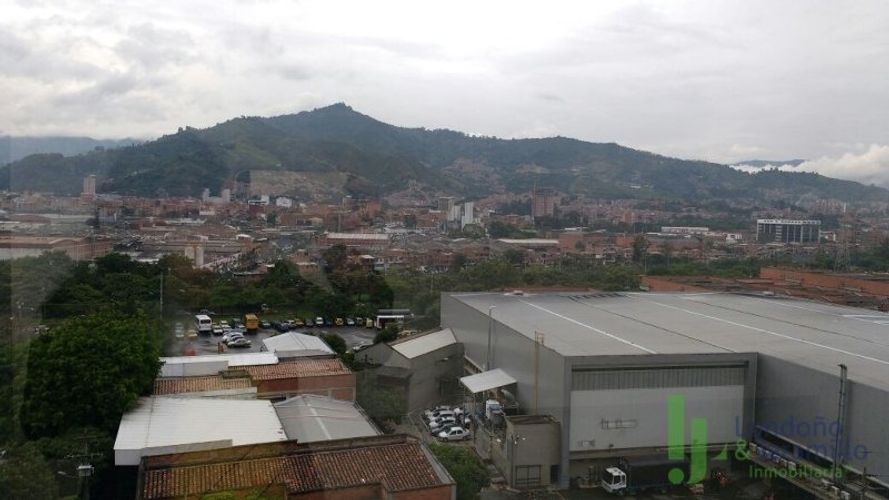 Oficina en venta en Primavera, Envigado, 37 m² · foto 9 de 12