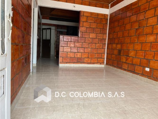 Casa de 3 alcobas en venta en Ciudad Montes, Girardot, 72 m² · foto 3 de 8