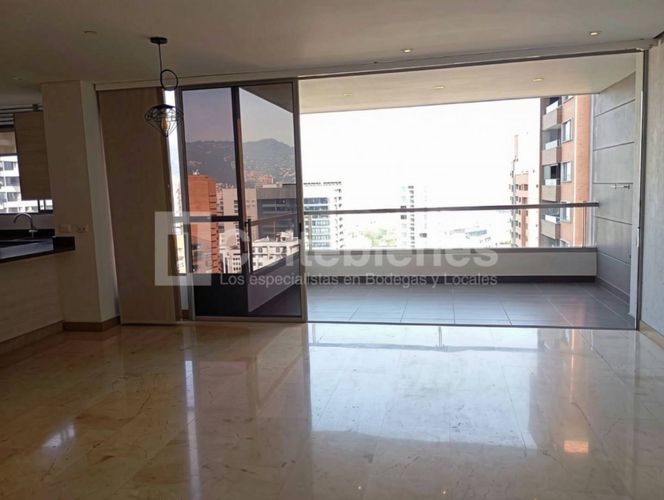 Apartamento de 4 alcobas en arriendo en Alejandría, Medellín, 170 m² · foto 2 de 19