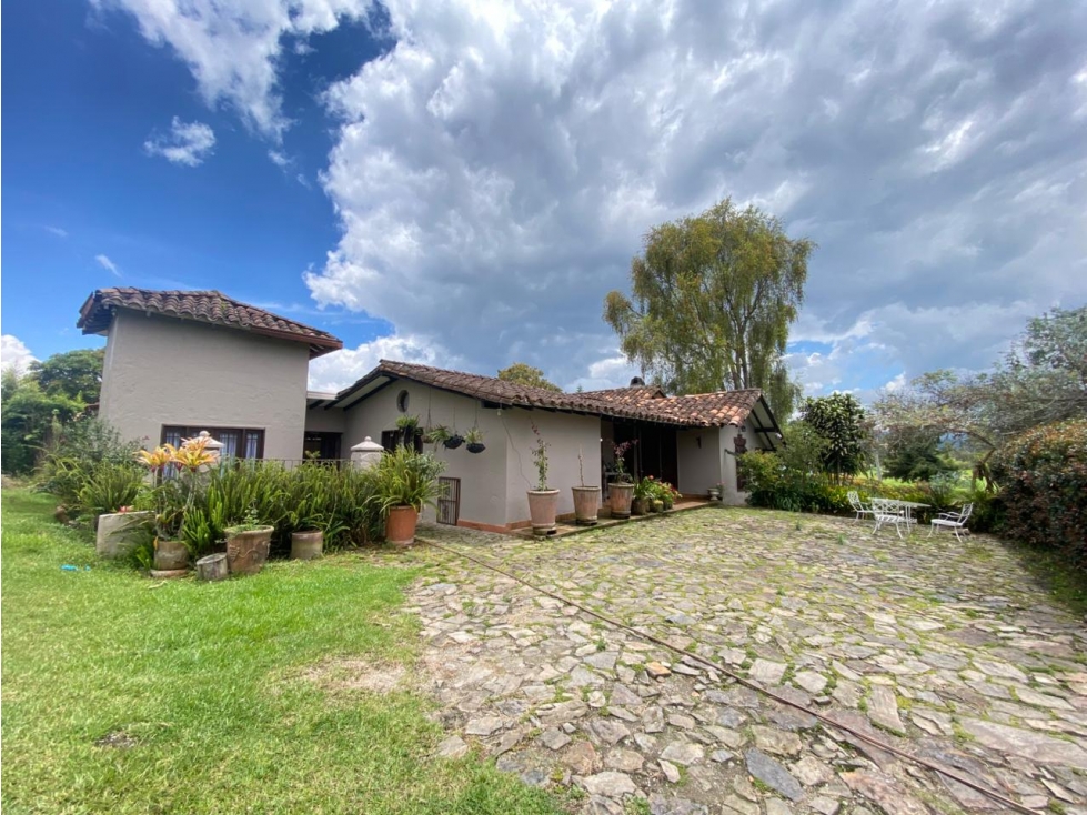 Casa en Arriendo en Cabeceras de llanogrande, Medellín
