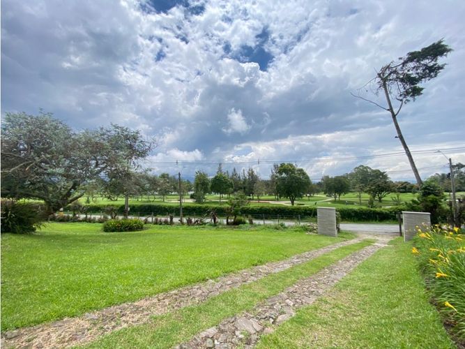 Casa de 4 alcobas en arriendo en Cabeceras De Llanogrande, Medellín, 350 m² · foto 4 de 24