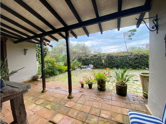 Casa de 4 alcobas en arriendo en Cabeceras De Llanogrande, Medellín, 350 m² · foto 9 de 24
