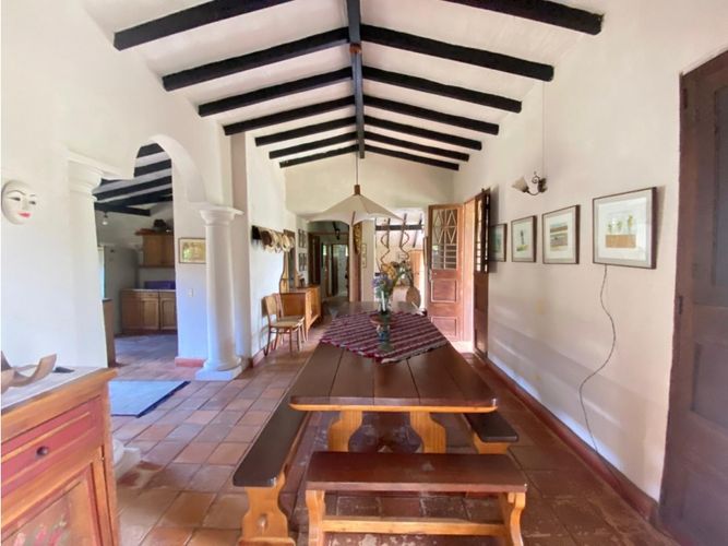 Casa de 4 alcobas en arriendo en Cabeceras De Llanogrande, Medellín, 350 m² · foto 12 de 24