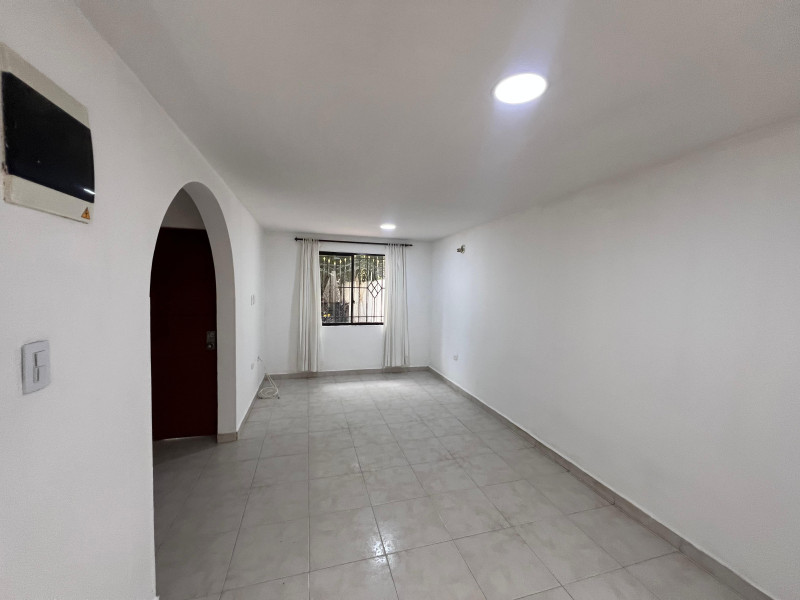 Casa en arriendo en Los Alcazares, Santa Marta · foto 3 de 23