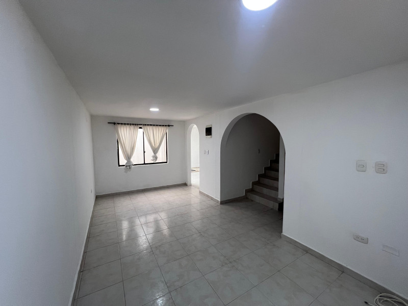 Casa en arriendo en Los Alcazares, Santa Marta · foto 4 de 23