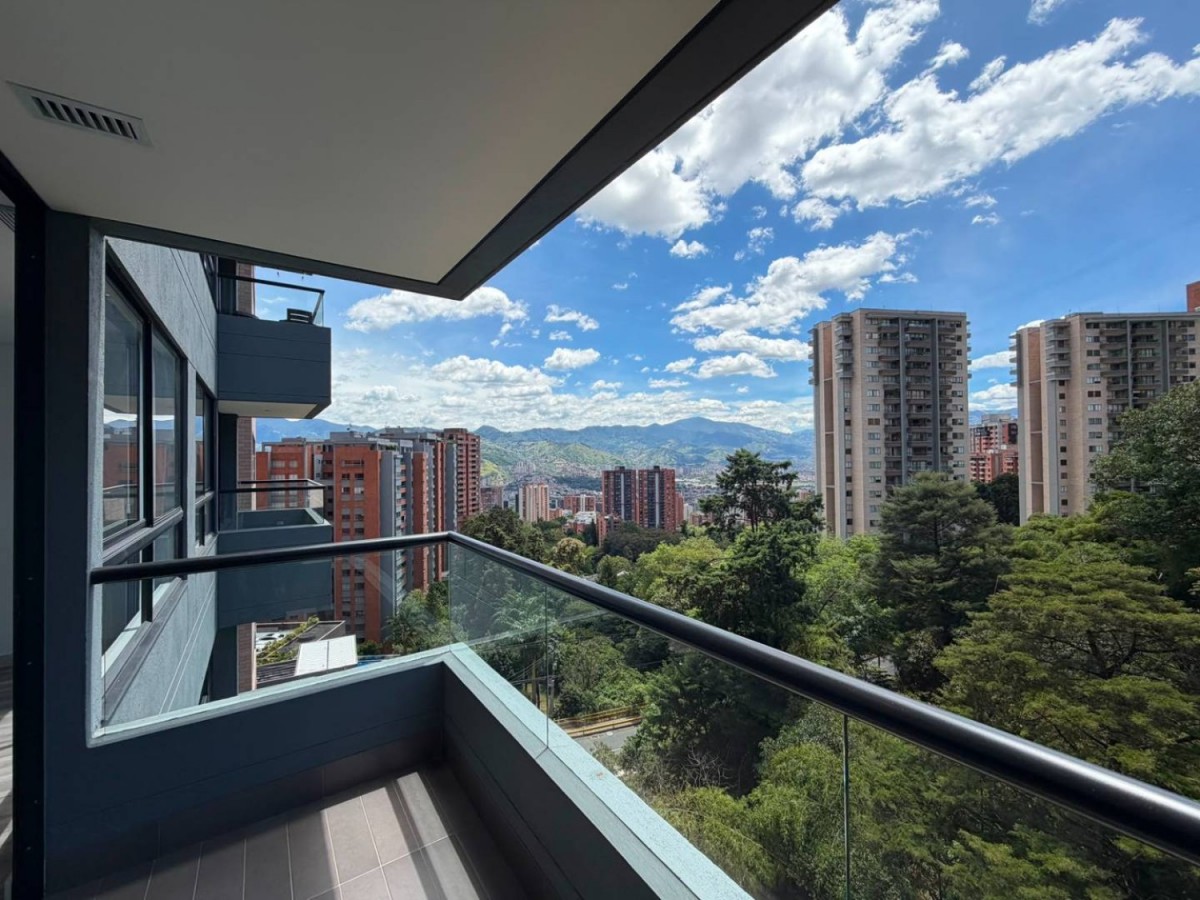 1BR Apartment in El tesoro (60 m²)